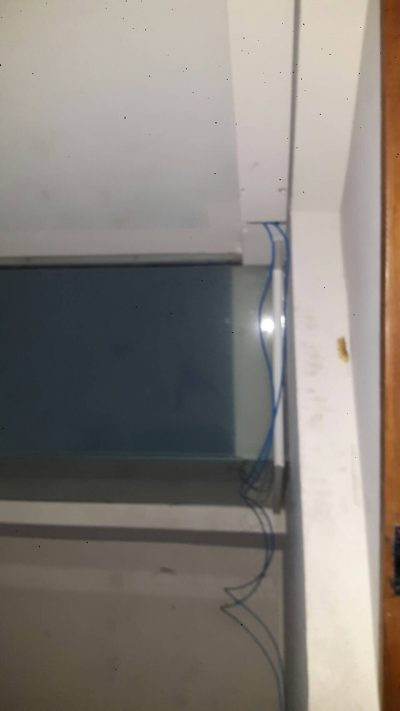 เดินสาย LAN สายโทรศัพท์ฝังในกำแพง ตามจุดต่างๆ ที่ โรงพยาบาลบำรุงราษฎร์