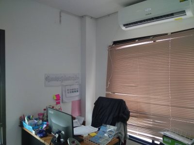 เดินสาย LAN เชื่อมต่อระบบ Network ที่ บริษัท ดิ ไอเฟล รามคำแหง (ซอยมิสทีน) กทม.