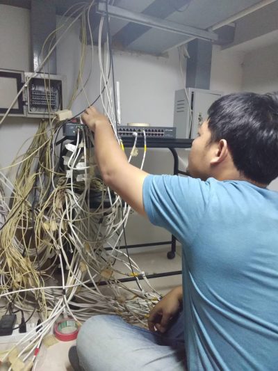 เดิน LAN พร้อมจัดเข้าตู้ ที่ หจก. เจ.เอ็ม. ซิลเบอร์ (ไทยแลนด์)
