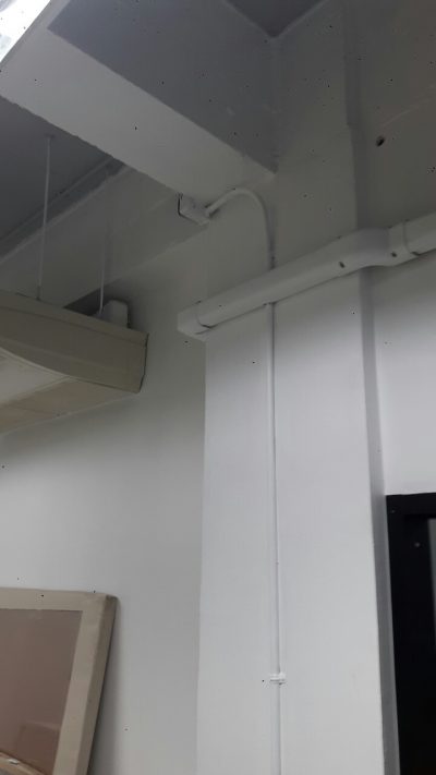 เดินสาย LAN 15 จุด ยืดกับผนัง พร้อมใส่เบอร์ ที่ บริษัท อีอ๊อกซ์ (กรู๊ท) จำกัด