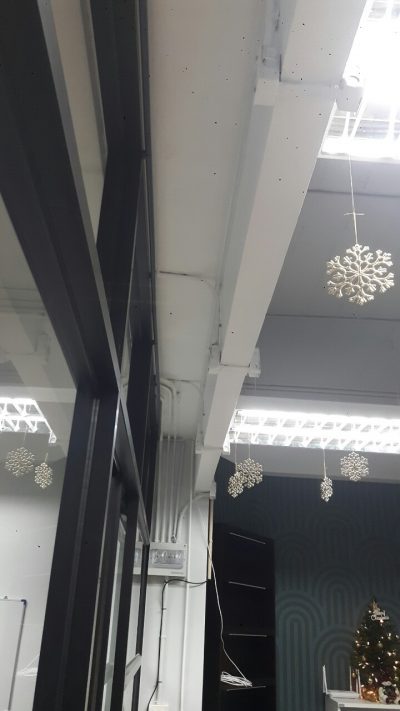 เดินสาย LAN 15 จุด ยืดกับผนัง พร้อมใส่เบอร์ ที่ บริษัท อีอ๊อกซ์ (กรู๊ท) จำกัด