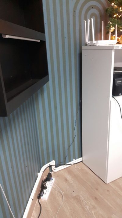 เดินสาย LAN 15 จุด ยืดกับผนัง พร้อมใส่เบอร์ ที่ บริษัท อีอ๊อกซ์ (กรู๊ท) จำกัด