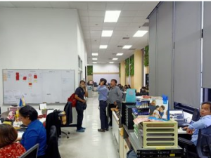 เดินสาย LAN เชื่อมต่อระบบ Network ติดตั้ง Access Point  บริษัท โปรเฟสชันแนลวัน