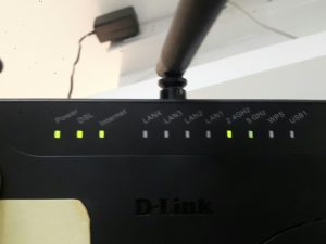 เครื่องสแกนลายนิ้วมือเปิด-ปิด ประตู พร้อมกับเดินสาย LAN บริษัท dmit demerer ict