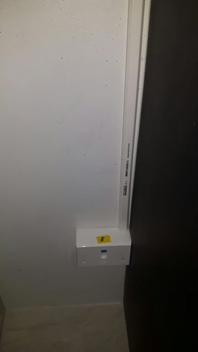 เดินสาย LAN เชื่อมต่อระบบ Networkและเดินสายโทรศัพท์เข้าตู้สาขา บริษัท ปาร์คพลัส จำกัด