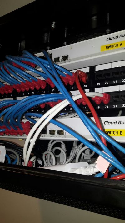 เดินสาย LAN เชื่อมต่อระบบ Networkและเดินสายโทรศัพท์เข้าตู้สาขา บริษัท ปาร์คพลัส จำกัด