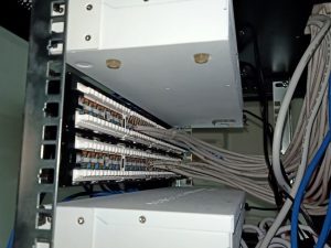 เดินสาย LAN เชื่อมต่อระบบ Networkและเดินสายโทรศัพท์เข้าตู้สาขา บริษัท ปาร์คพลัส จำกัด