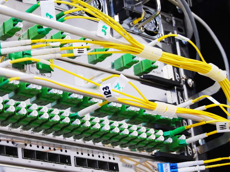 สายใยแก้วนําแสง (Fiber Optic) คืออะไร มีประโยชน์อย่างไร สามารถนำไปใช้งานทางไหนได้บ้าง